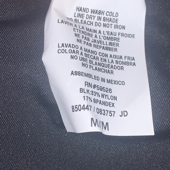 NWOT BECCA Black Ruched Front Cutout One Piece Swimsuit Women Size Medium - Picture 6 of 7